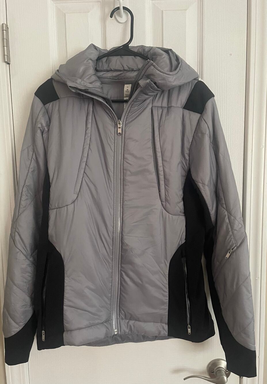 Lululemon Athletica Polar Women's Jacket,  pairs w/any activewear outfit. A50
